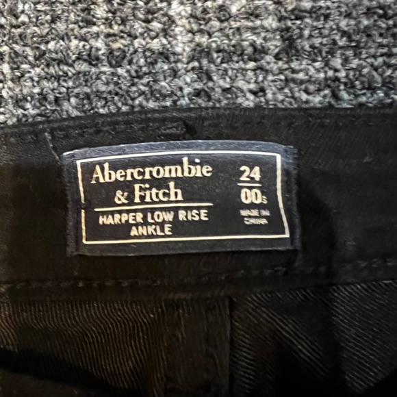 NWT Abercrombie Black Distressed Skinny Jeans - Picture 5 of 8